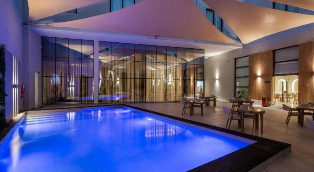 Voyage Hotel